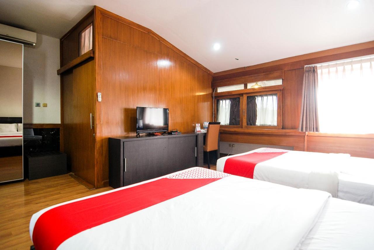Oyo 229 Hi Quality Hotell Bandung Exteriör bild