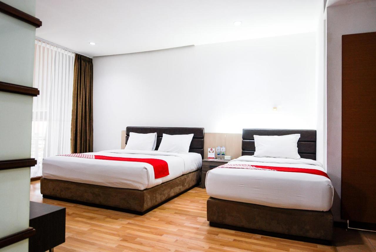 Oyo 229 Hi Quality Hotell Bandung Exteriör bild