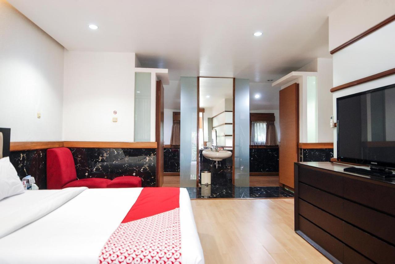 Oyo 229 Hi Quality Hotell Bandung Exteriör bild