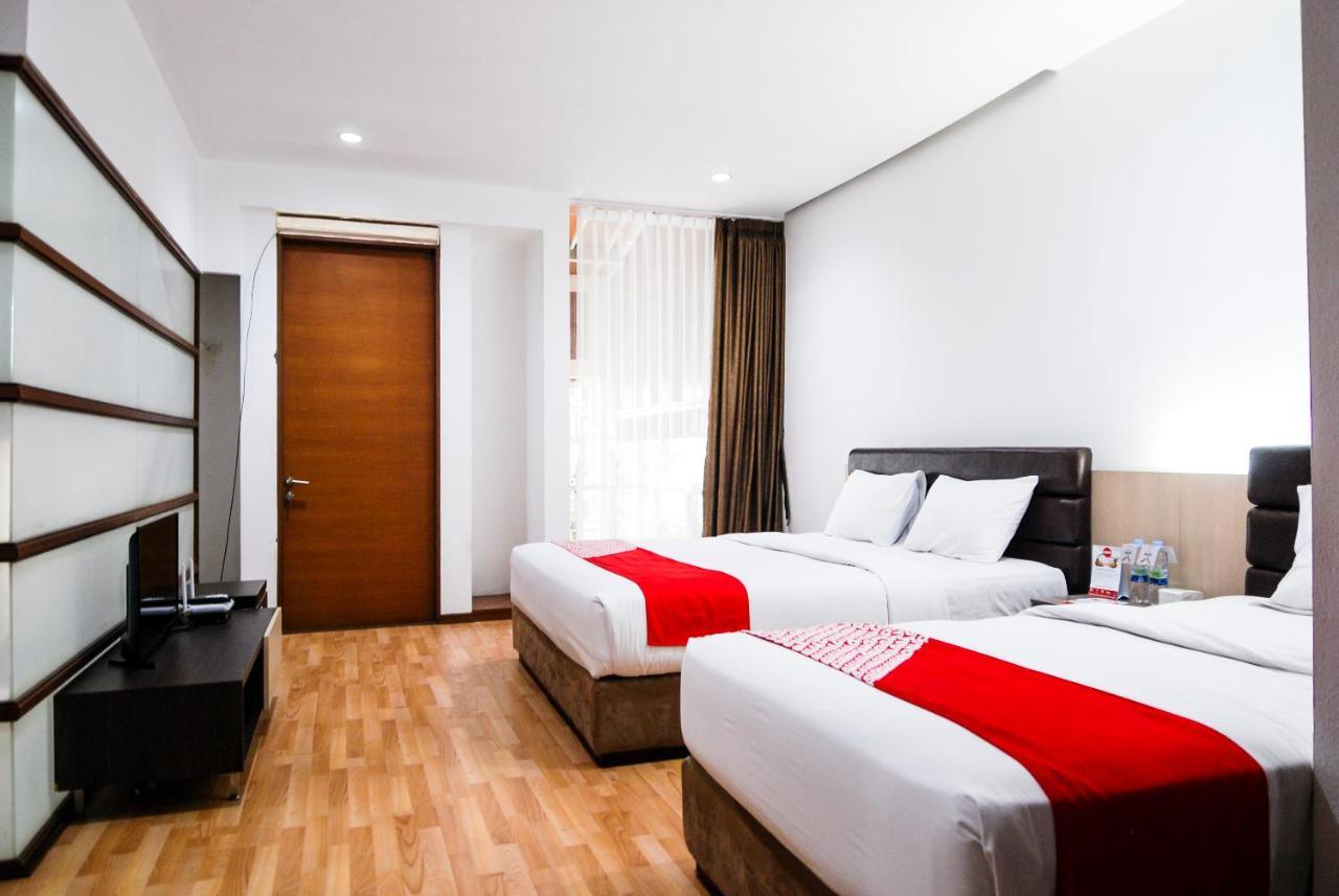 Oyo 229 Hi Quality Hotell Bandung Exteriör bild