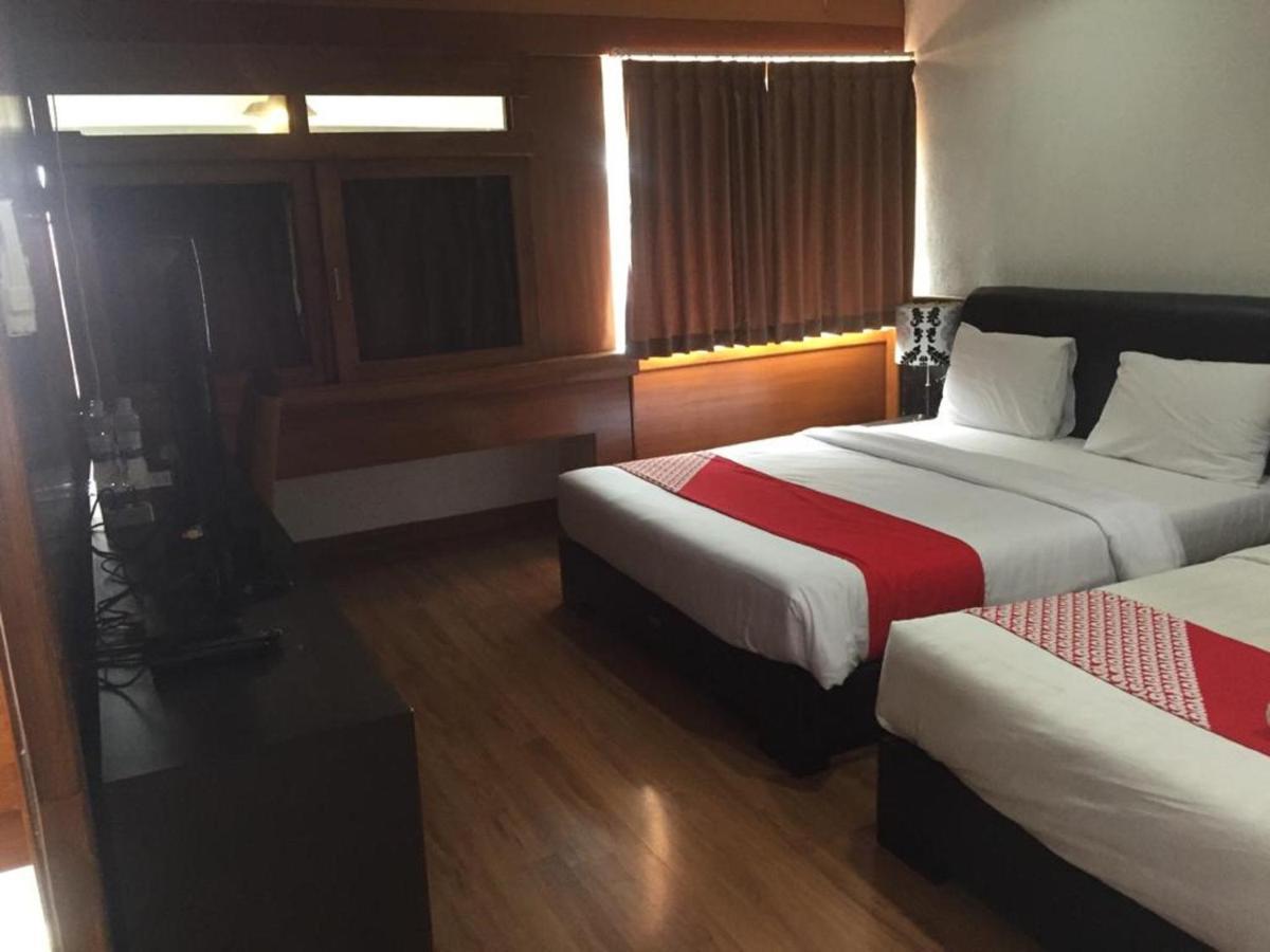 Oyo 229 Hi Quality Hotell Bandung Exteriör bild